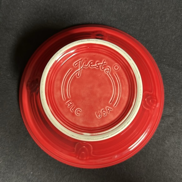 Fiestaware Scarlet Red Hostess Serving Bowl 40oz - Picture 6 of 7